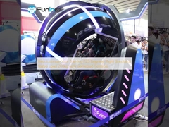 게임패드 컨트롤이 있는 720도 비행 시뮬레이터